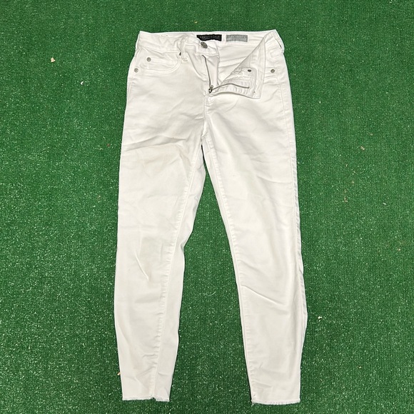 Aeropostale Denim - Aeropostale women’s size 4 high waisted crop jeggings!